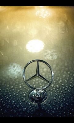 Mercedes-Benz ...