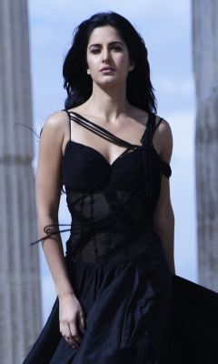 Katrina in black gawn