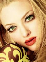 Amanda Seyfried Green Eyes