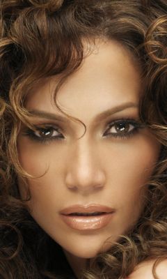 Jennifer-Lopez-With-Curly-Hair