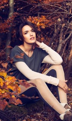 Girl-In-Autumn-Forest