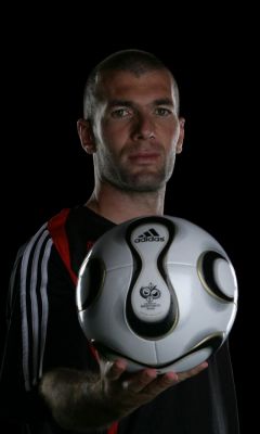 Zinedine Zidane Soccer     X