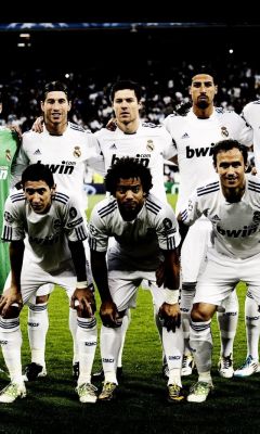 Real Madrid Soccer Team     X