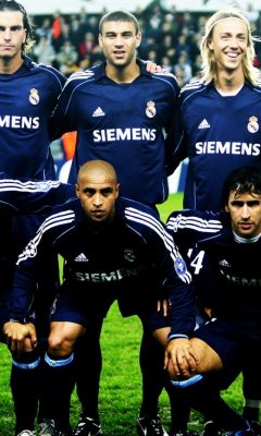 Sports Real Madrid Iker Casillas David Beckham Sergio Ramos Robinho Raul Gonzalez Roberto Carlos Football Not Soccer     X