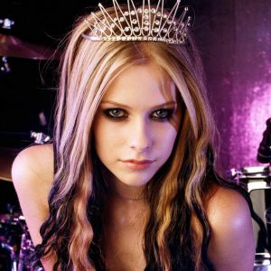 Avril Lavigne     X