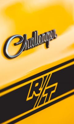 yellow Dodge Challenger wallpaper